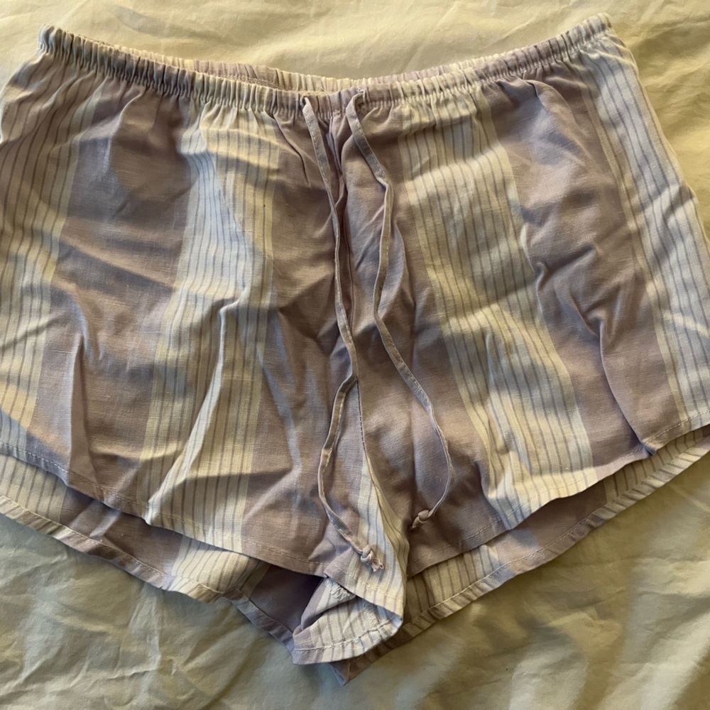 Women’s Pacsun striped shorts